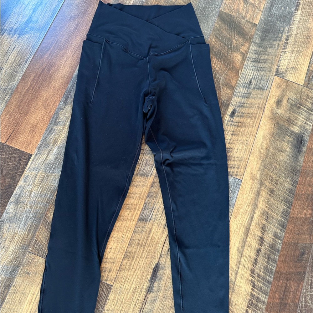 OFFLINE BY AERIE REAL ME high waisted cross over legging